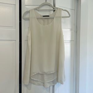 EUC cream Oliviaceous top